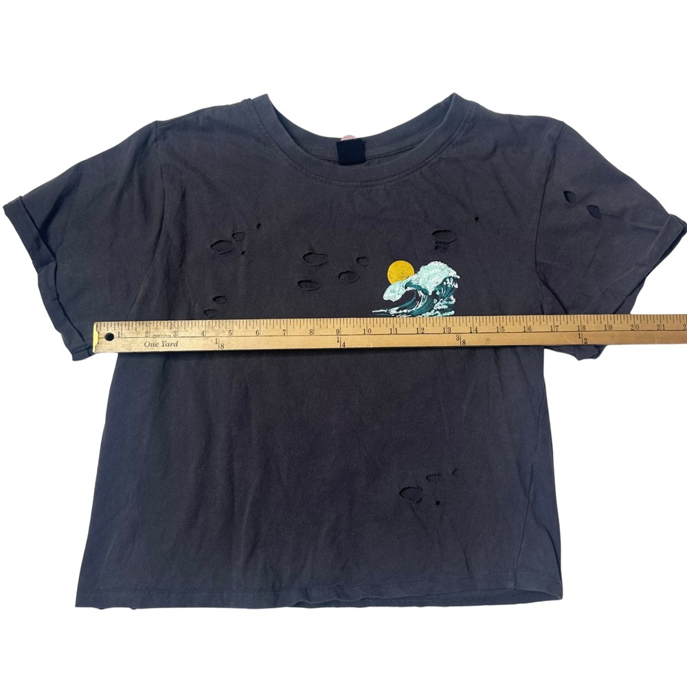 Vibe N Malibu California Distressed Graphic Tee – Skeleton Surfer – Dark Grey-M - Picture 2 of 7